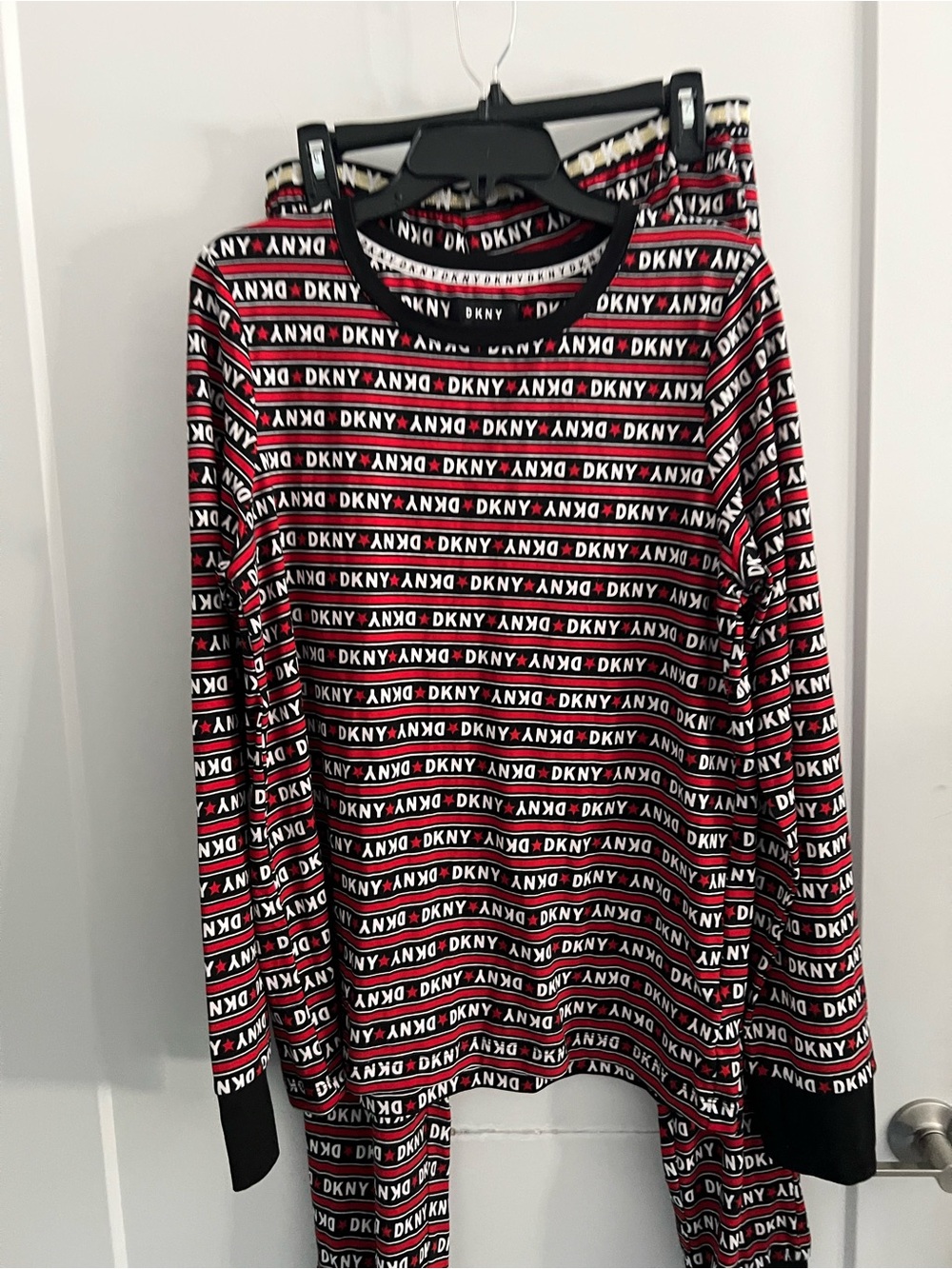 DKNY Black & Red Logo Stripe Long Sleeve lounge wear set new